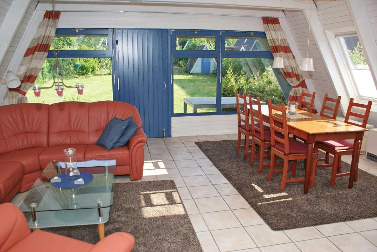 Zeltdachhaus Mit Wlan Und Zaun Villa Damp Bagian luar foto