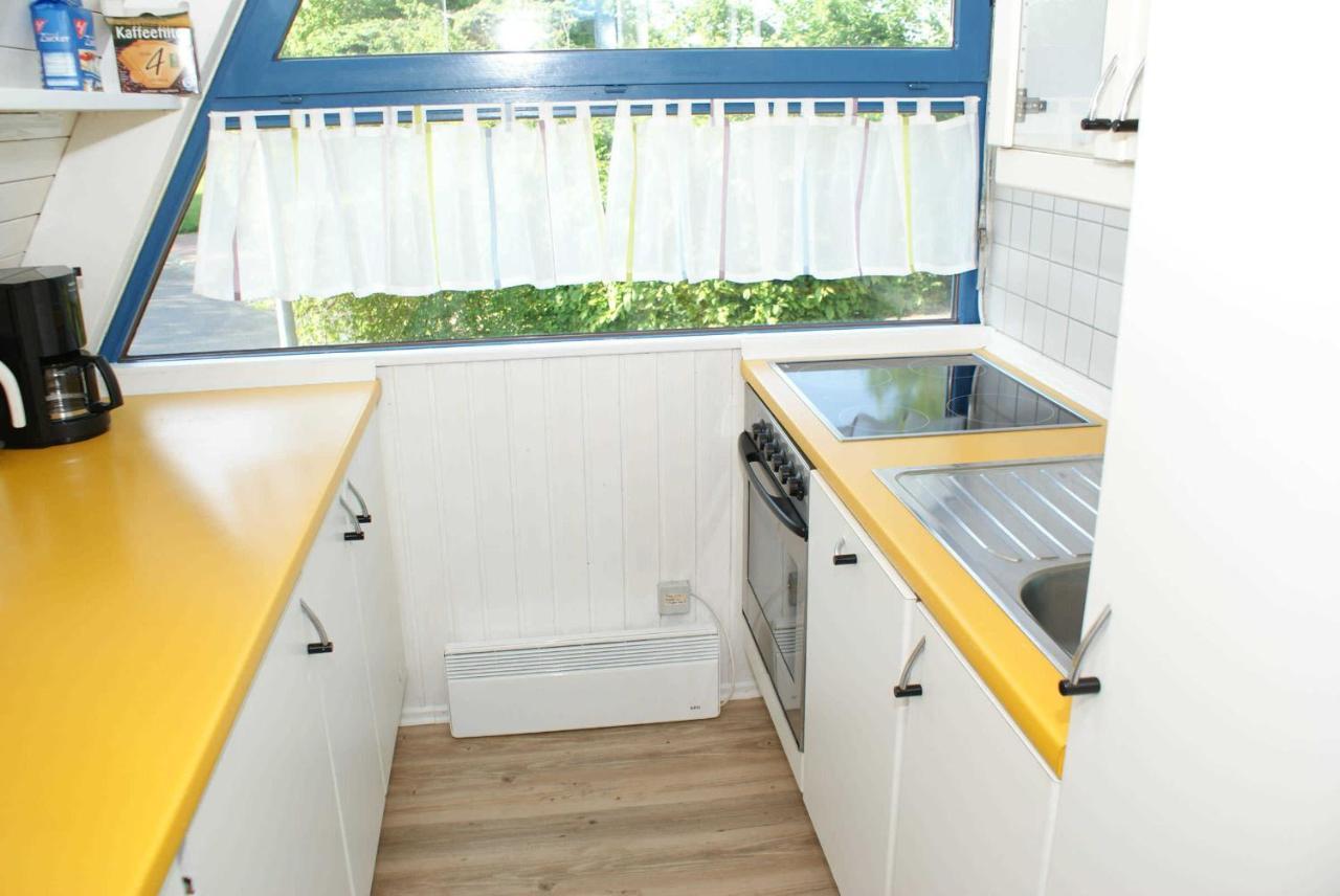 Zeltdachhaus Mit Wlan Und Zaun Villa Damp Bagian luar foto